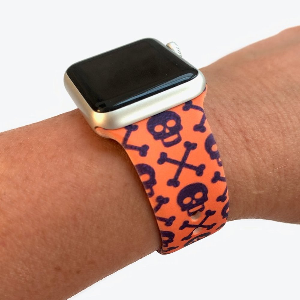 Halloween Apple Watch Band - Skulls and Crossbones